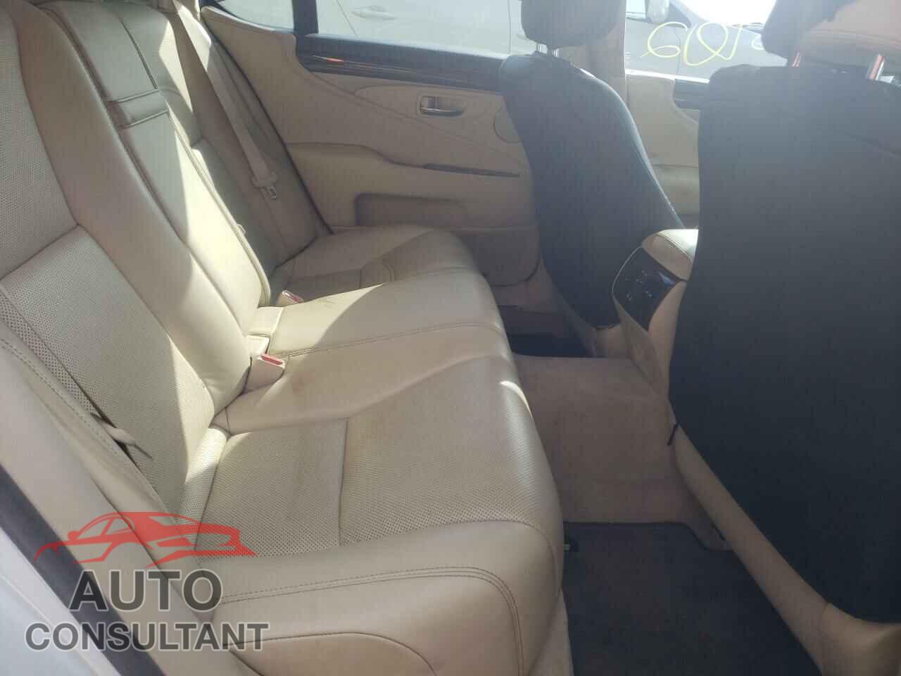 LEXUS LS460 2017 - JTHGL1EF9H5145835
