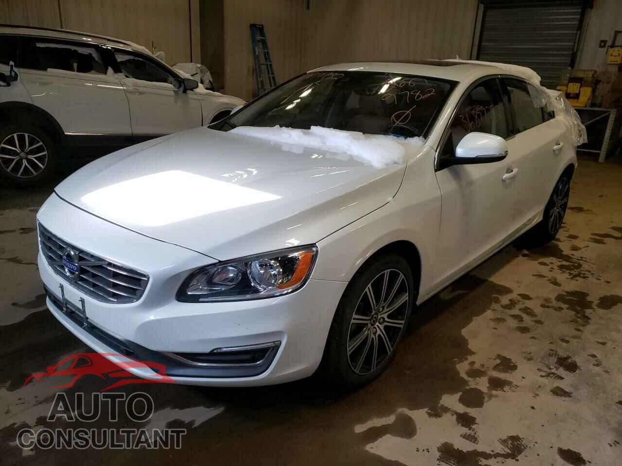 VOLVO S60 2018 - LYV402TK1JB180636
