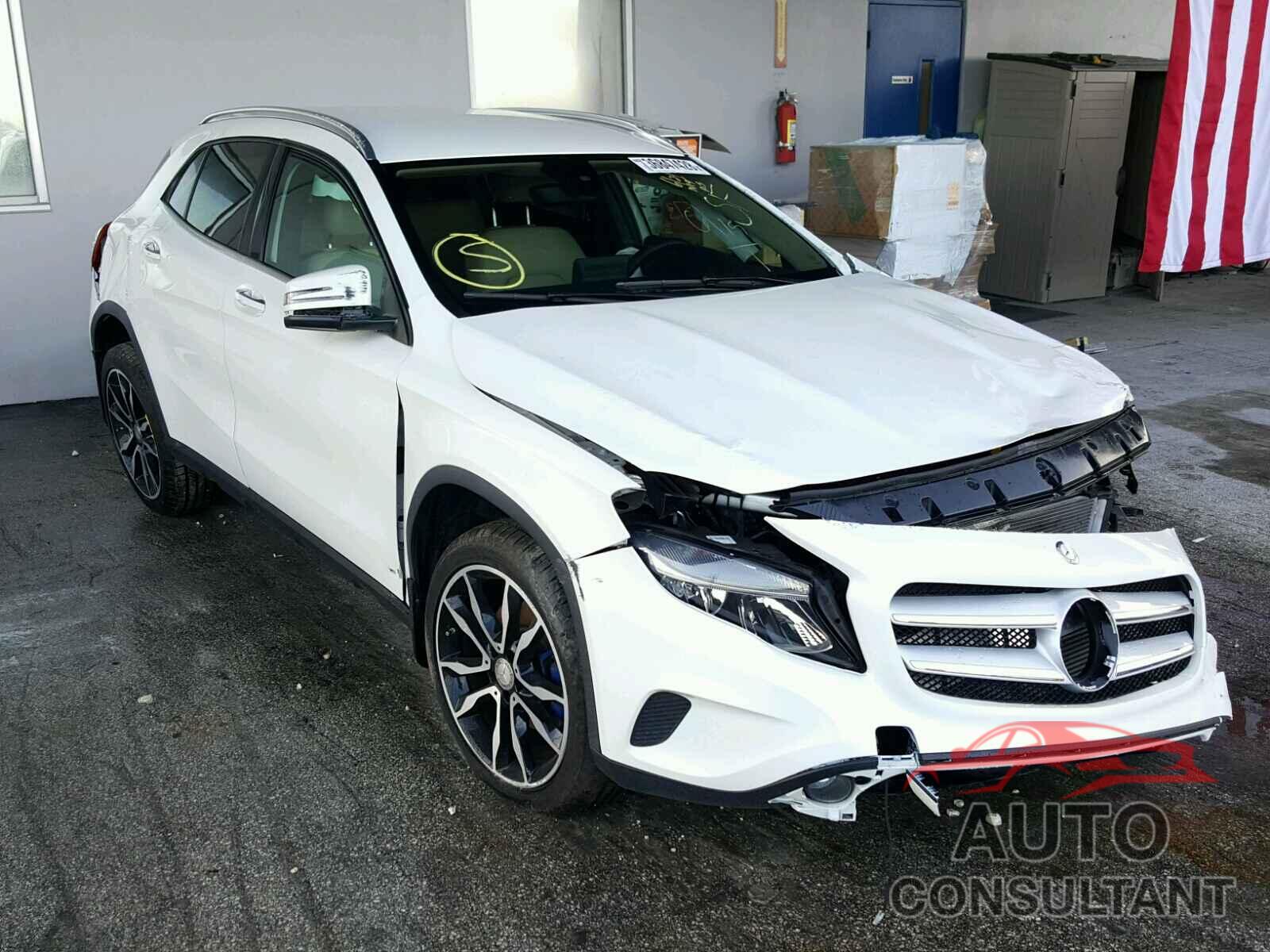MERCEDES-BENZ GLA250 2016 - WDCTG4EB8GJ232807