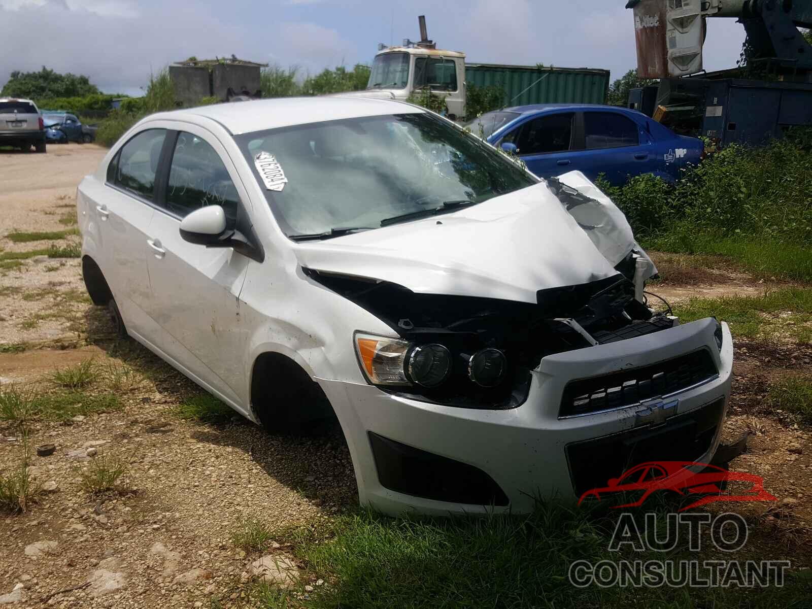 CHEVROLET SONIC 2016 - 1G1JC5SHXG4119276