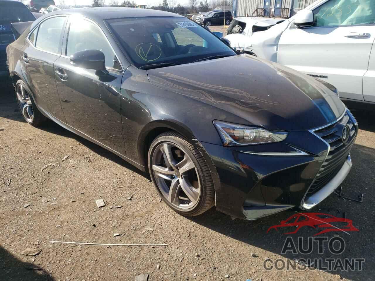 LEXUS IS 2018 - JTHC81D28J5028218