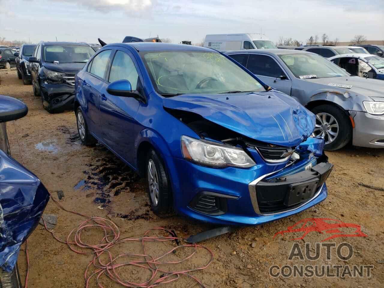 CHEVROLET SONIC 2017 - 1G1JB5SH2H4154897