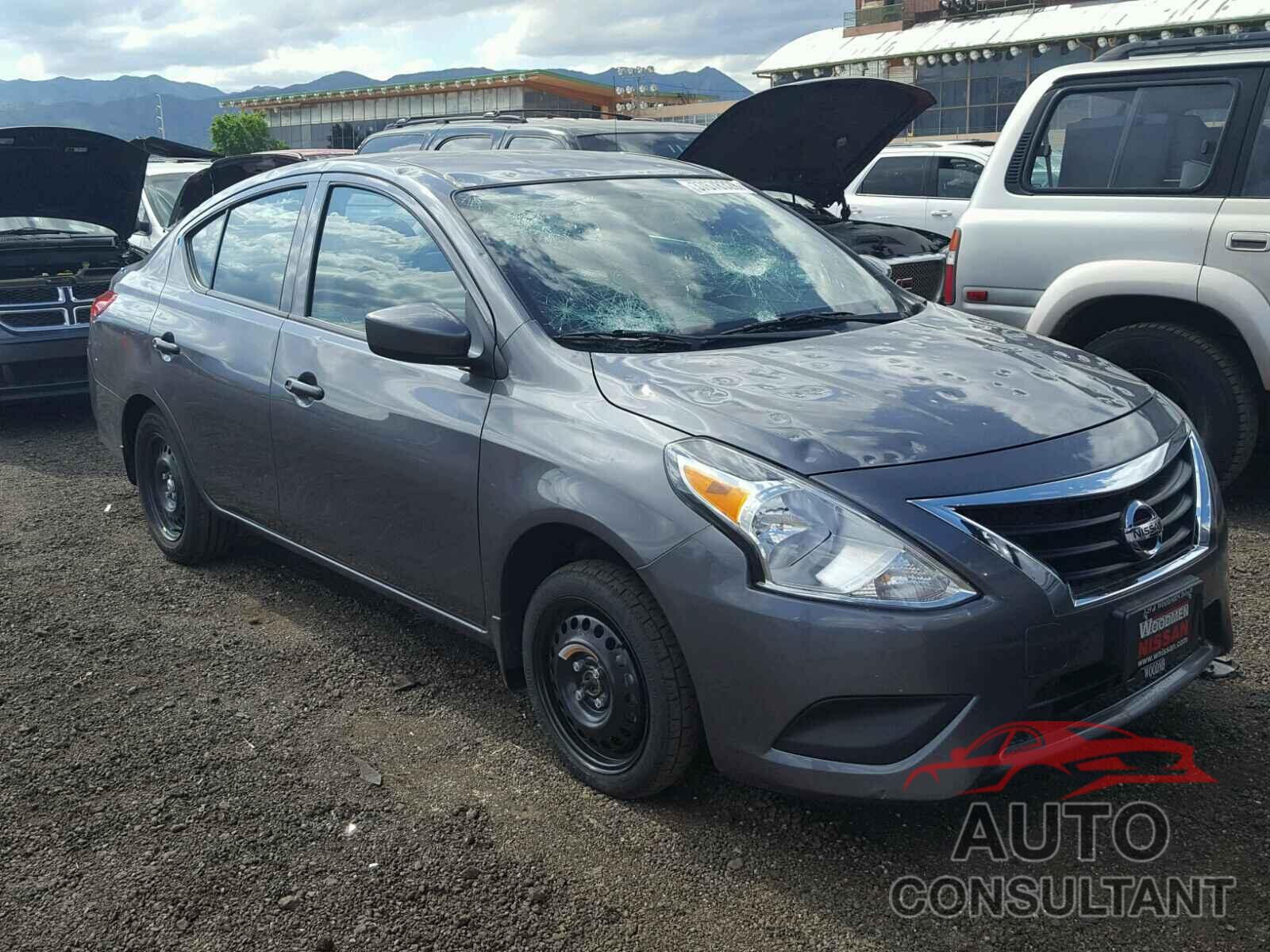 NISSAN VERSA 2018 - 3N1CN7AP9JL851658