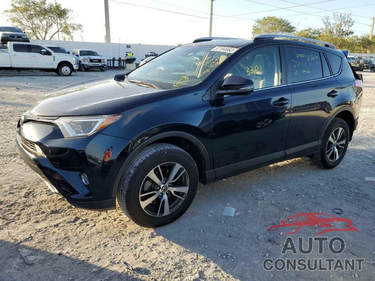 TOYOTA RAV4 2018 - JTMWFREV8JJ209516
