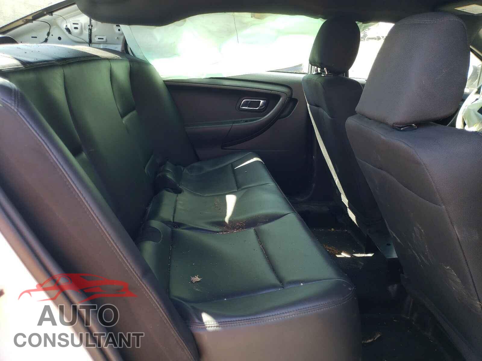 FORD TAURUS 2018 - 1FAHP2MK2JG131645