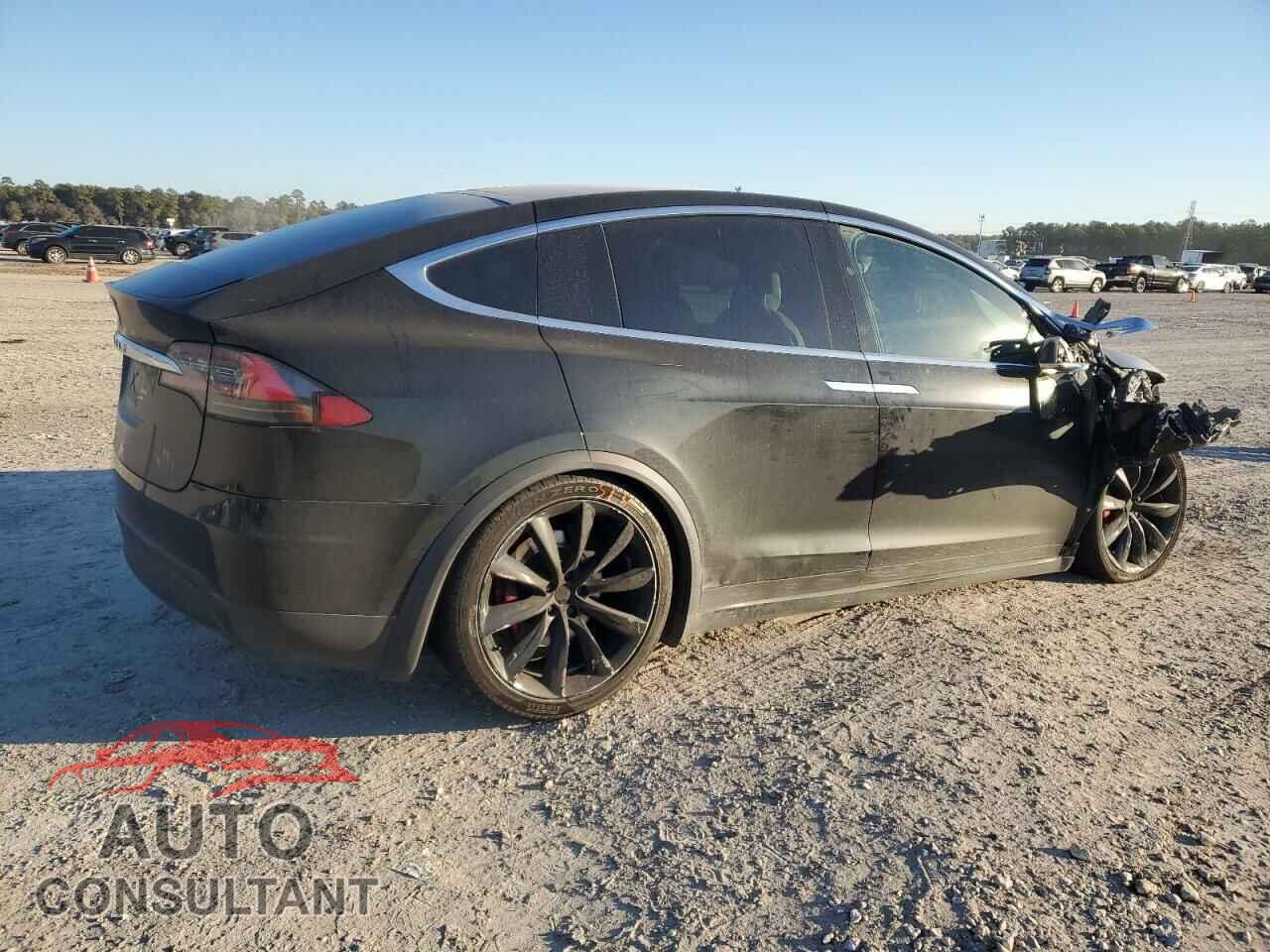 TESLA MODEL X 2016 - 5YJXCDE45GF000208