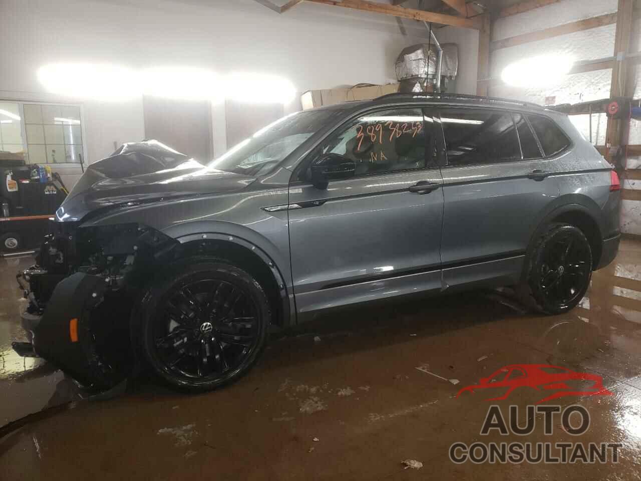 VOLKSWAGEN TIGUAN 2022 - 3VV8B7AX9NM138403