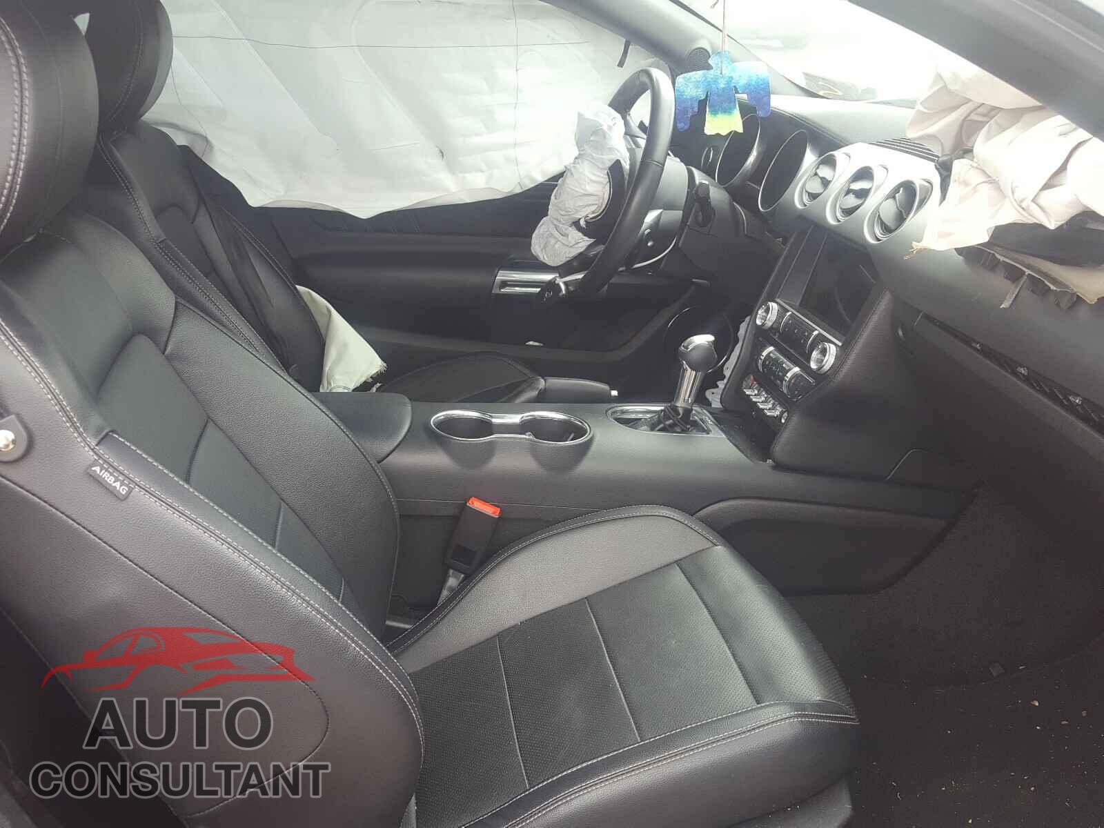 FORD MUSTANG 2018 - 1FA6P8CF3J5104058
