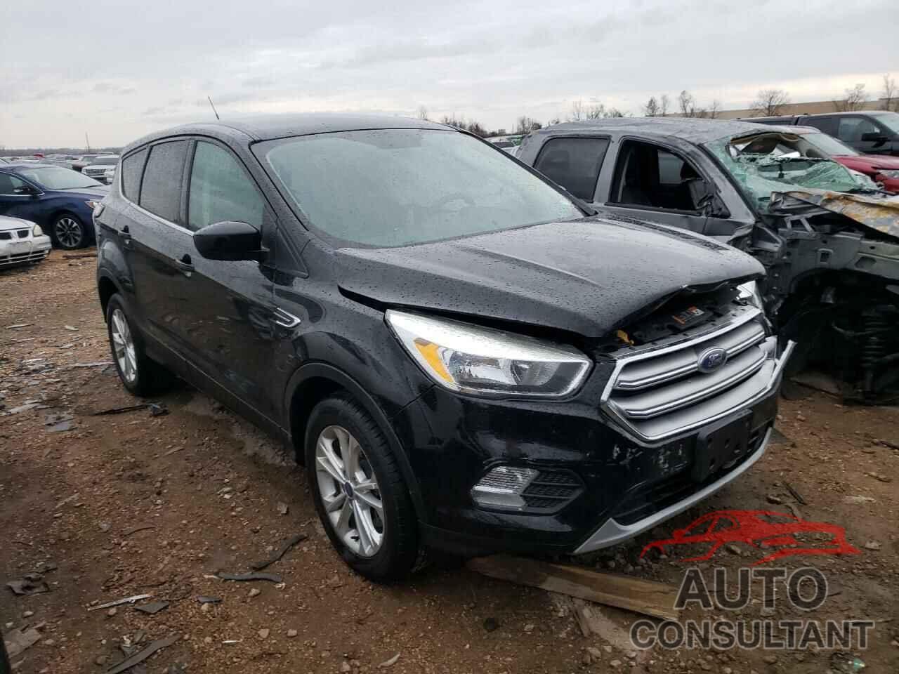 FORD ESCAPE 2017 - 1FMCU9GD4HUC36679