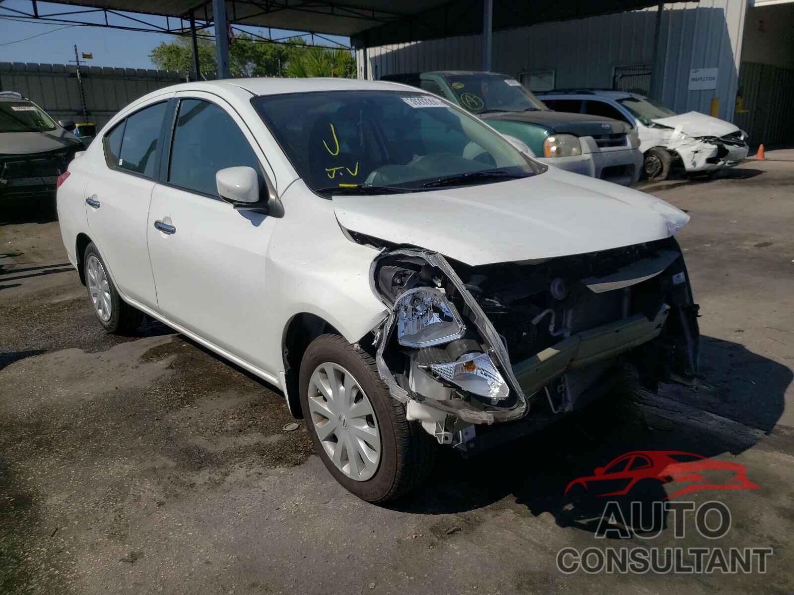 NISSAN VERSA 2017 - 3N1CN7AP0HL900837
