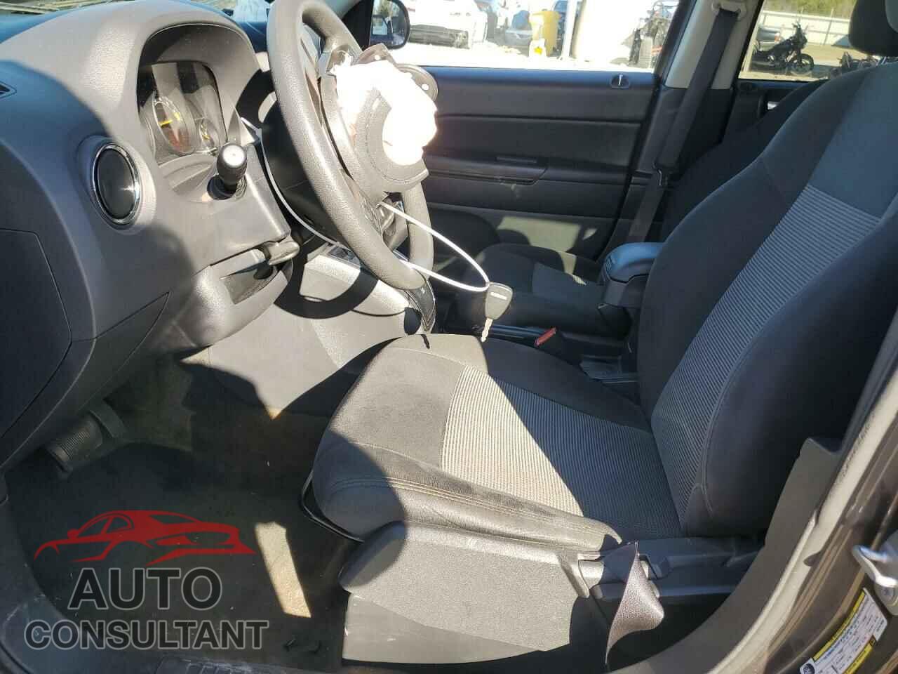 JEEP COMPASS 2017 - 1C4NJCBAXHD147005
