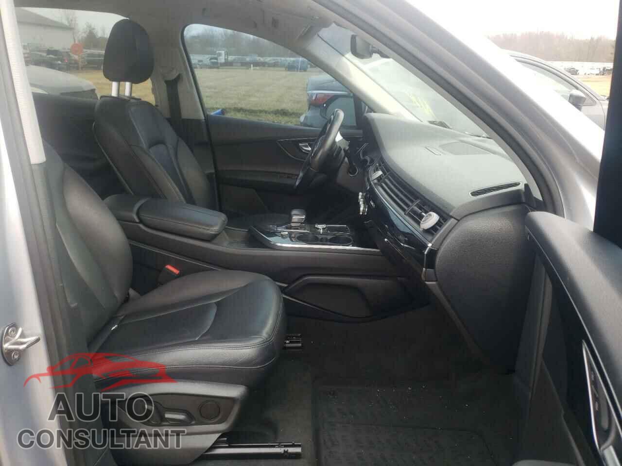 AUDI Q7 2017 - WA1LABF71HD024333