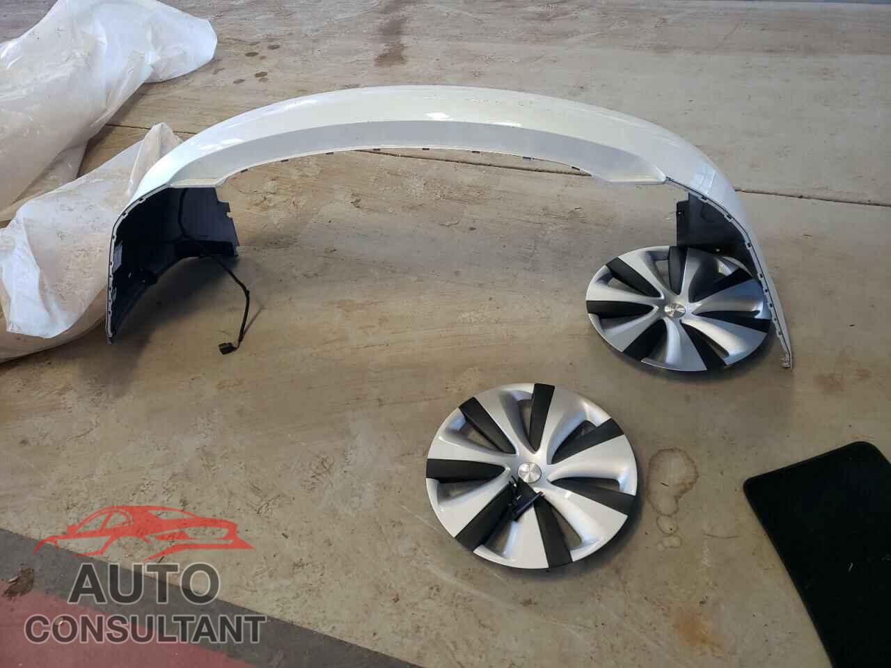 TESLA MODEL S 2020 - 5YJSA1E28LF398022