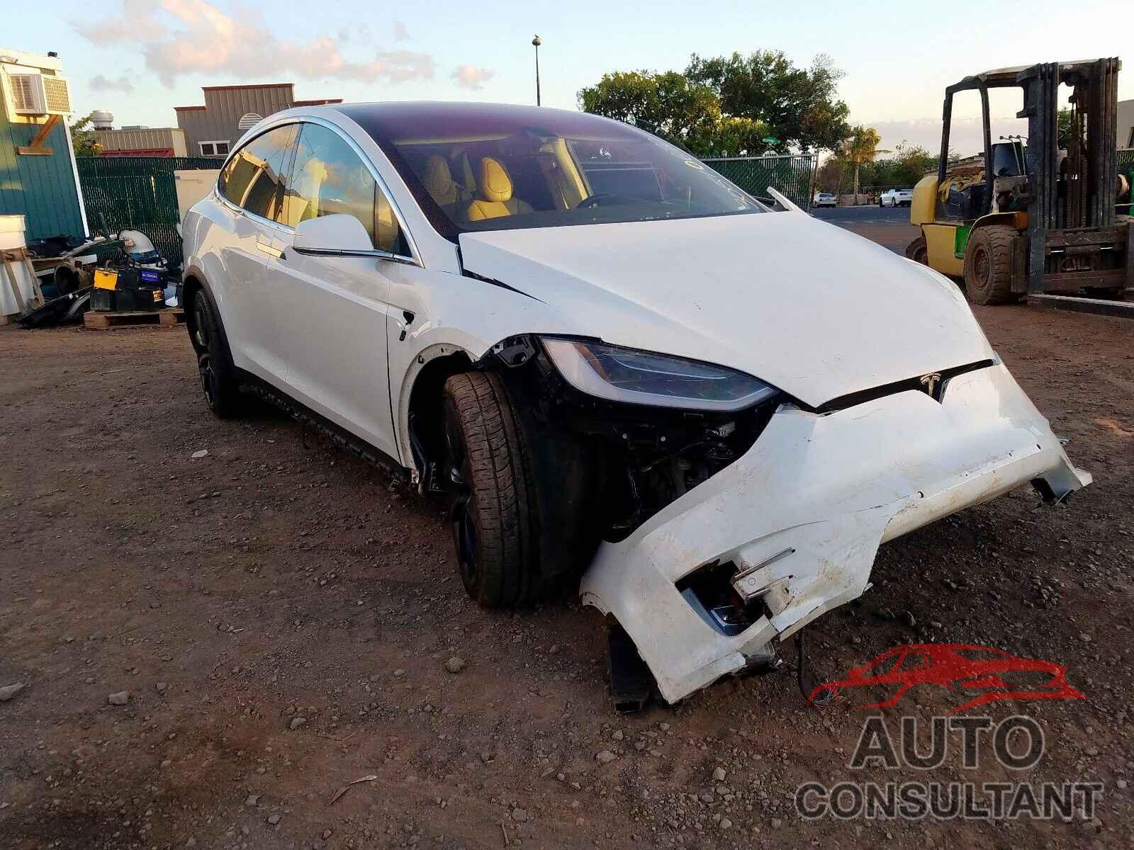 TESLA MODEL X 2016 - 1VWBA7A32JC045364