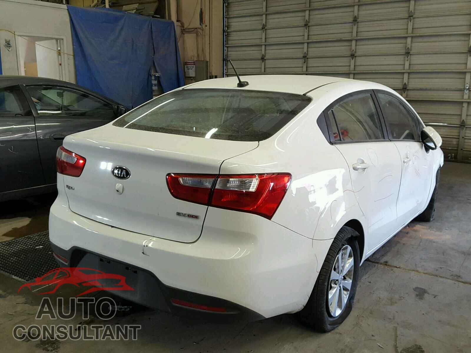 KIA RIO 2015 - KNADN4A39F6452034