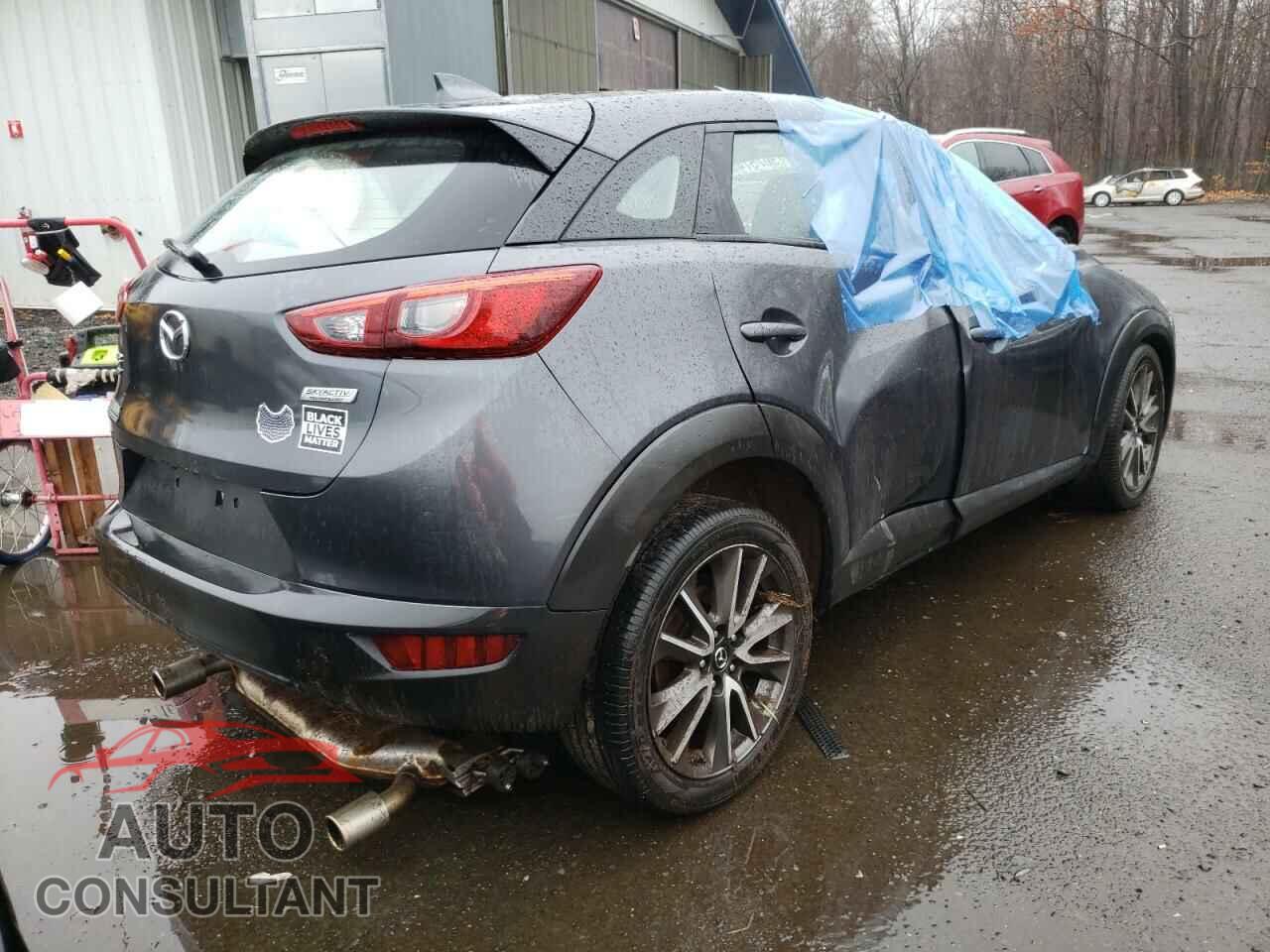 MAZDA CX-3 2017 - JM1DKFC71H0145986