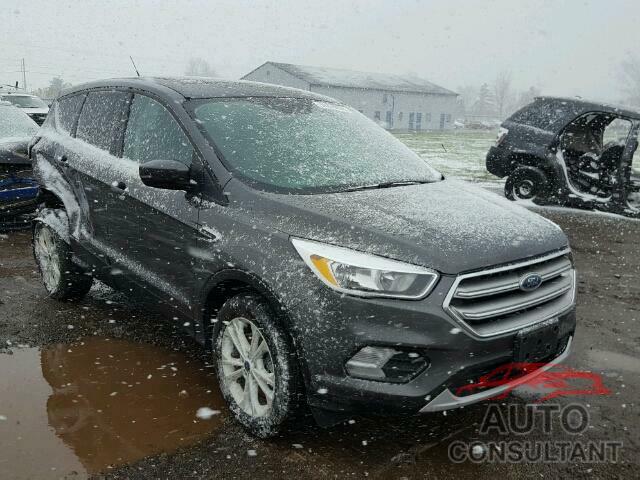 FORD ESCAPE 2017 - 1FMCU9G97HUD37307