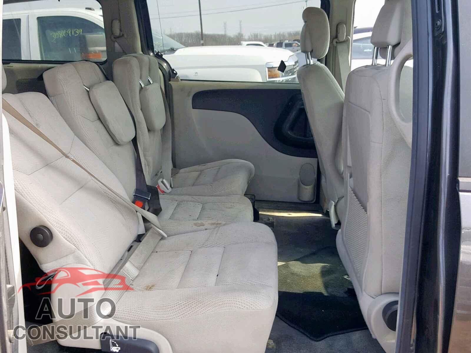 DODGE GRAND CARA 2017 - 3FA6P0HD2GR193247