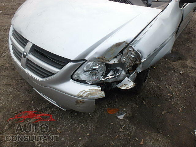 DODGE CARAVAN 2005 - 5YJSA1E62MF440995