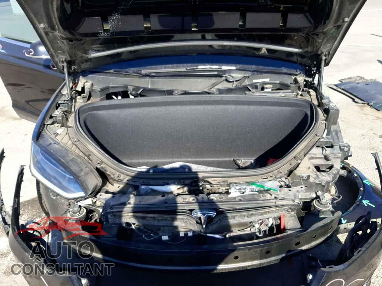 TESLA MODEL X 2017 - 5YJXCBE2XHF078942