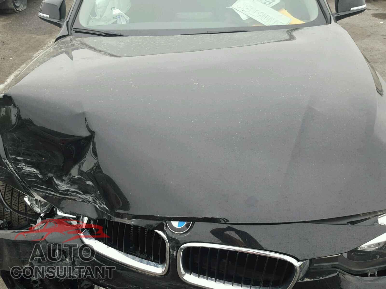 BMW 3 SERIES 2016 - WBA8E1G50GNU11954