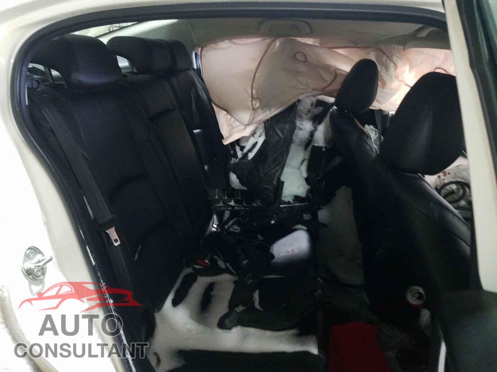 MAZDA 3 2017 - 3MZBN1V73HM108656