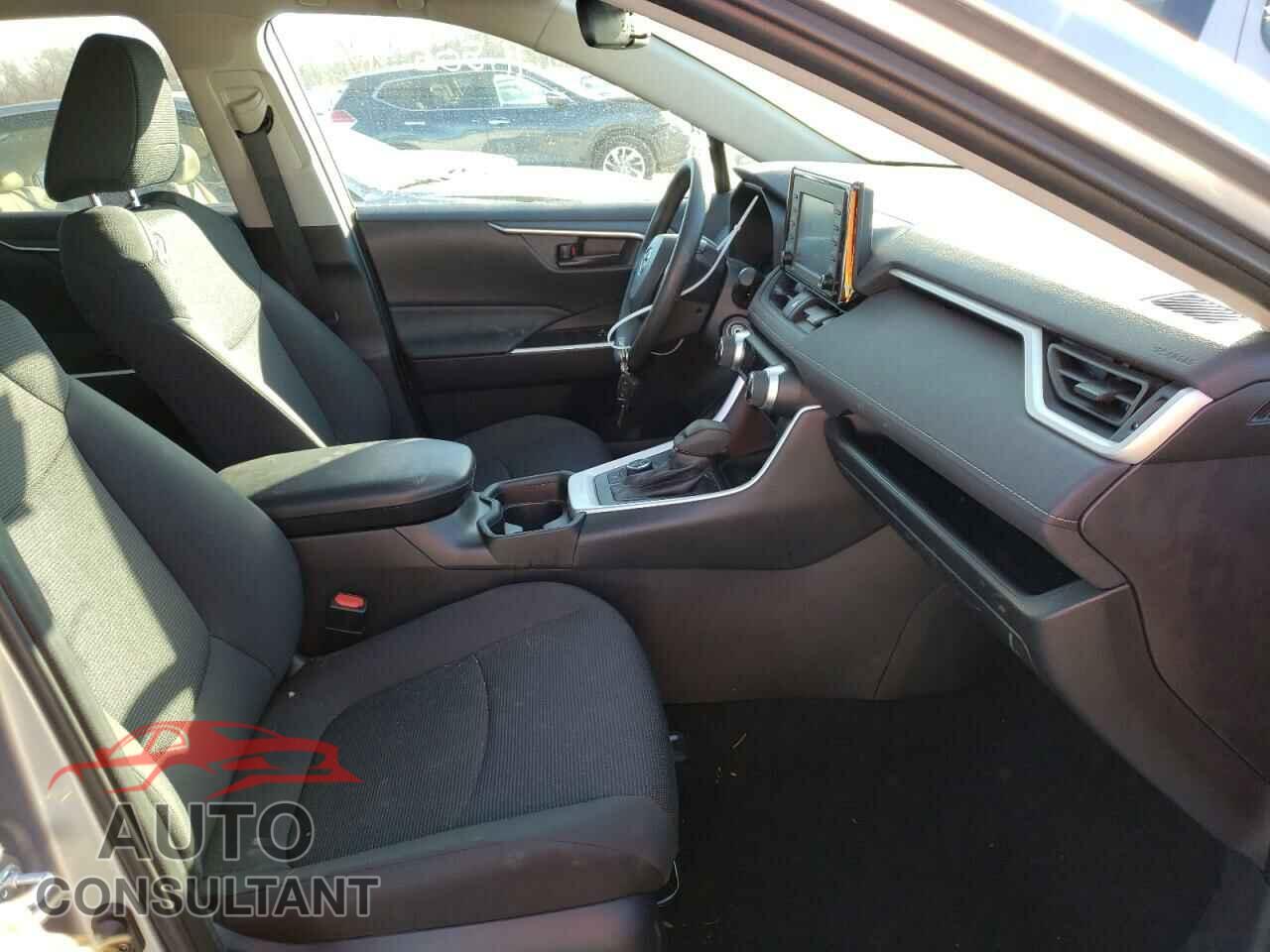 TOYOTA RAV4 2020 - 4T3L6RFVXLU002132