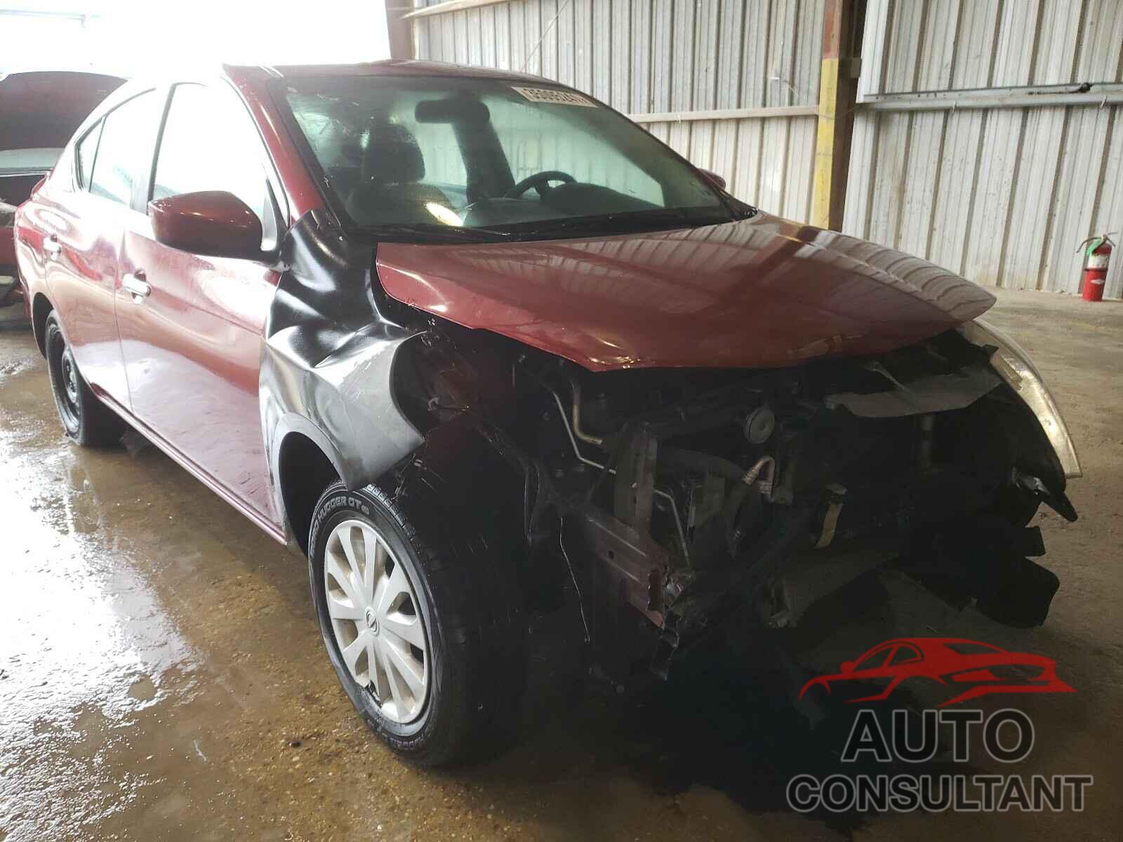 NISSAN VERSA 2018 - 3N1CN7AP1JK394141