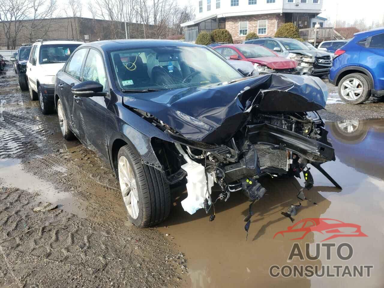 VOLKSWAGEN PASSAT 2019 - 1VWLA7A30KC013180