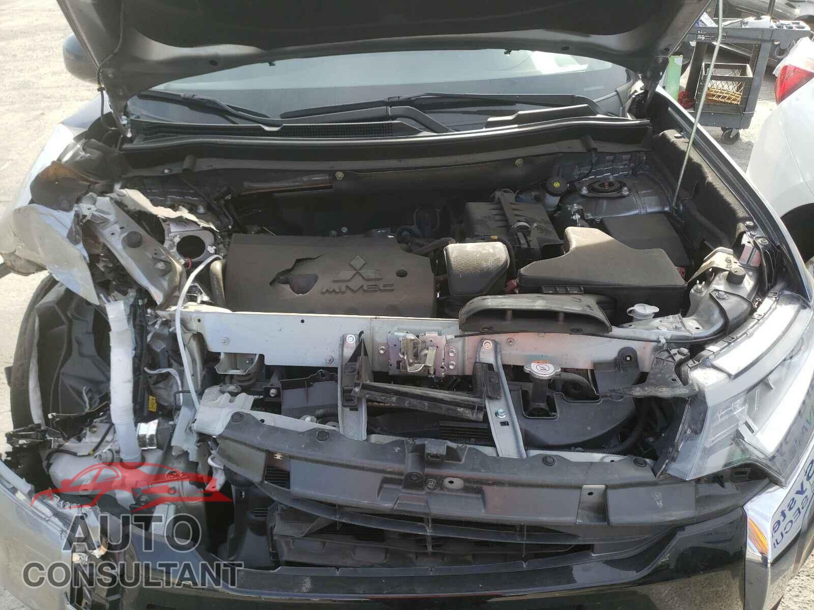 MITSUBISHI OUTLANDER 2019 - JA4AD2A37KZ017741