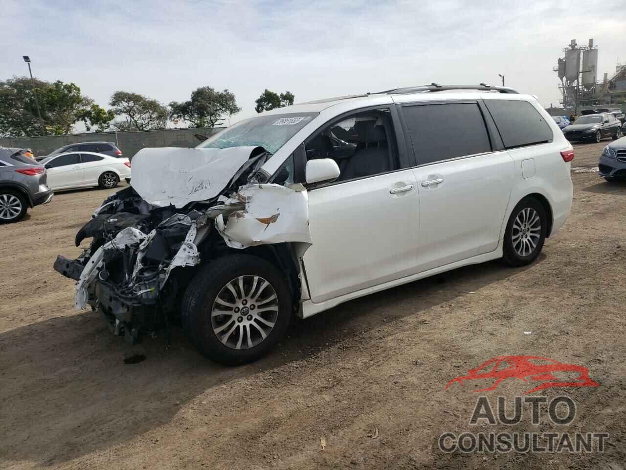 TOYOTA SIENNA 2018 - 5TDYZ3DC4JS904687