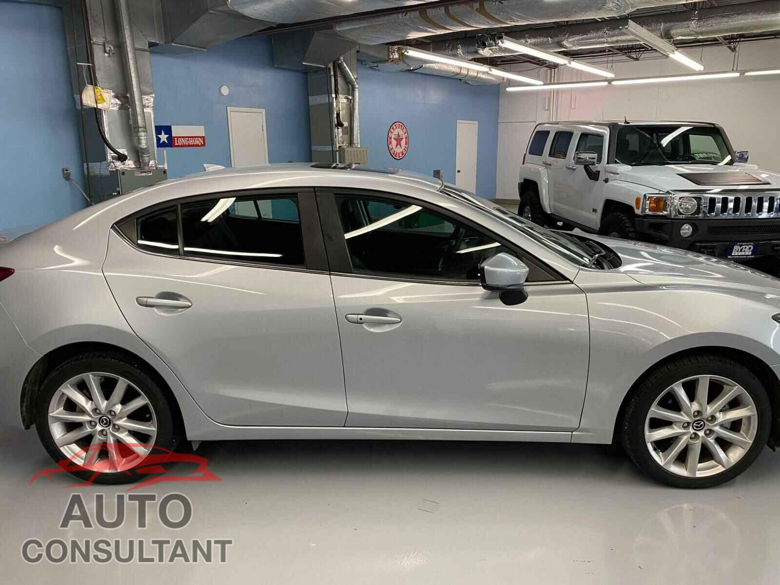 MAZDA 3 2017 - 3MZBN1V73HM120788