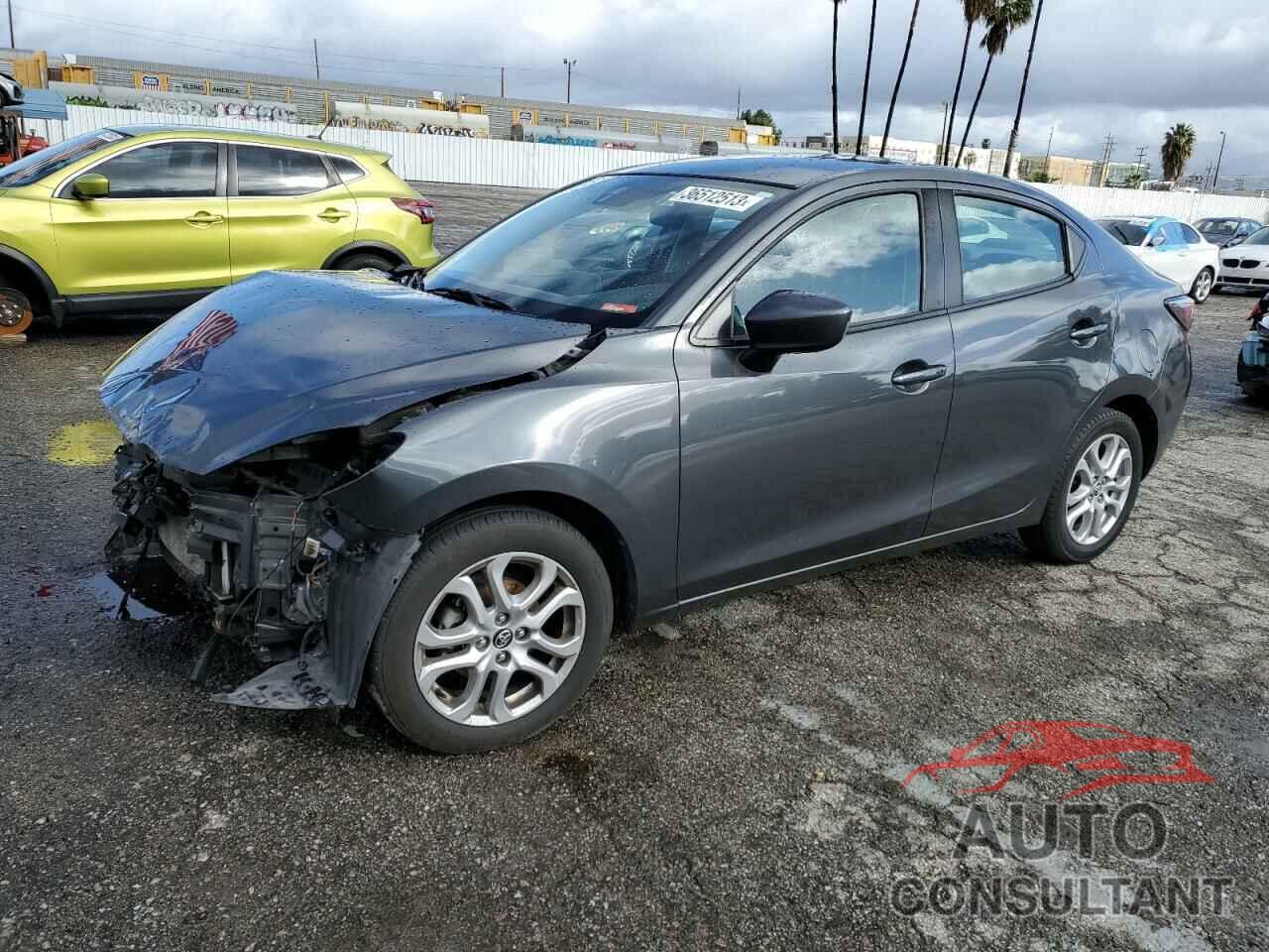 TOYOTA YARIS 2018 - 3MYDLBYV0JY322103