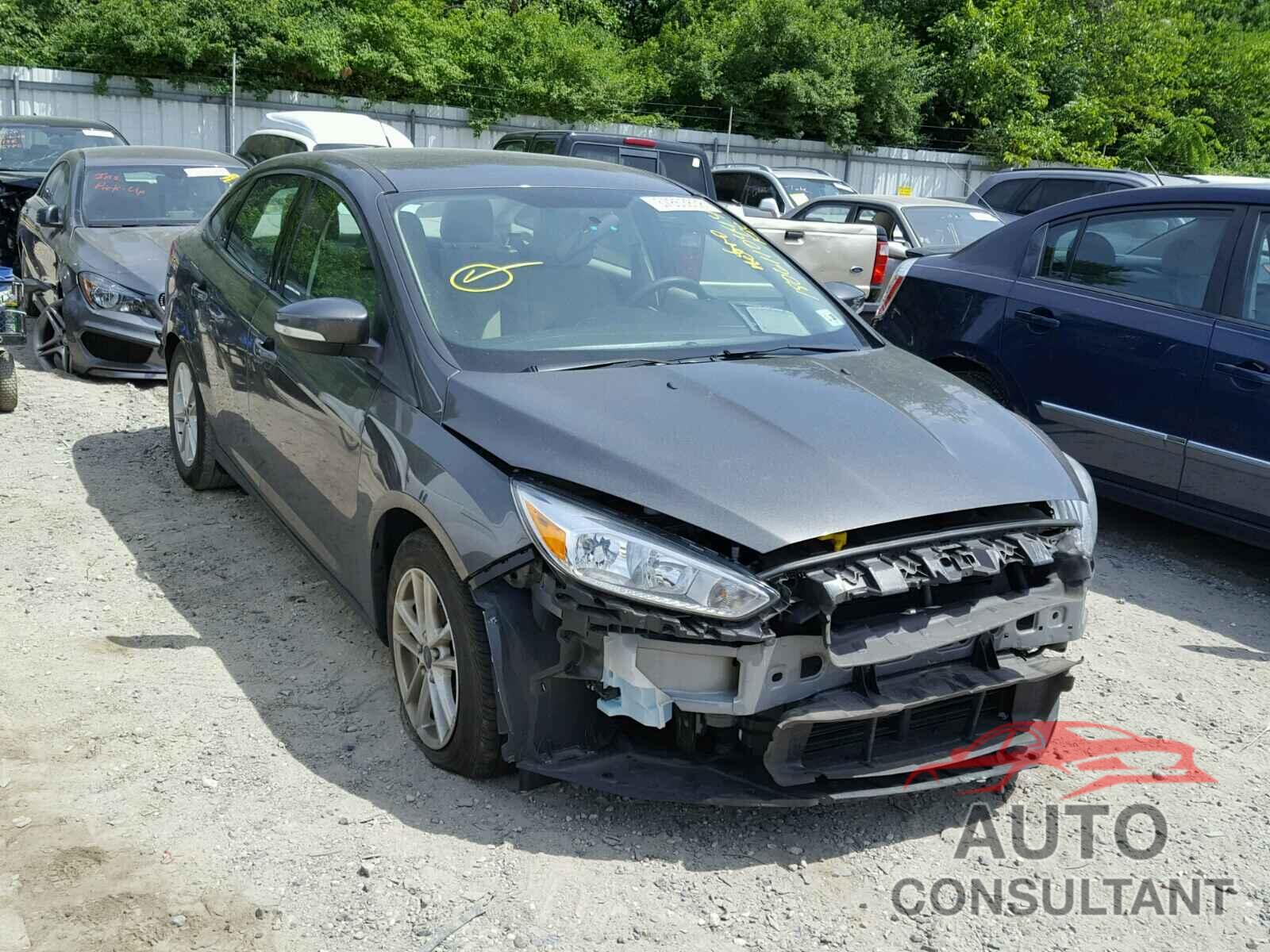 FORD FOCUS 2015 - 1FADP3F23FL336522