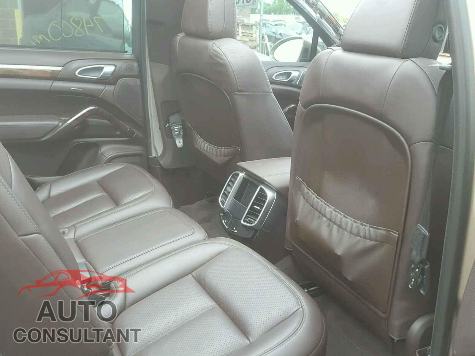 PORSCHE CAYENNE 2015 - WP1AE2A23FLA51127