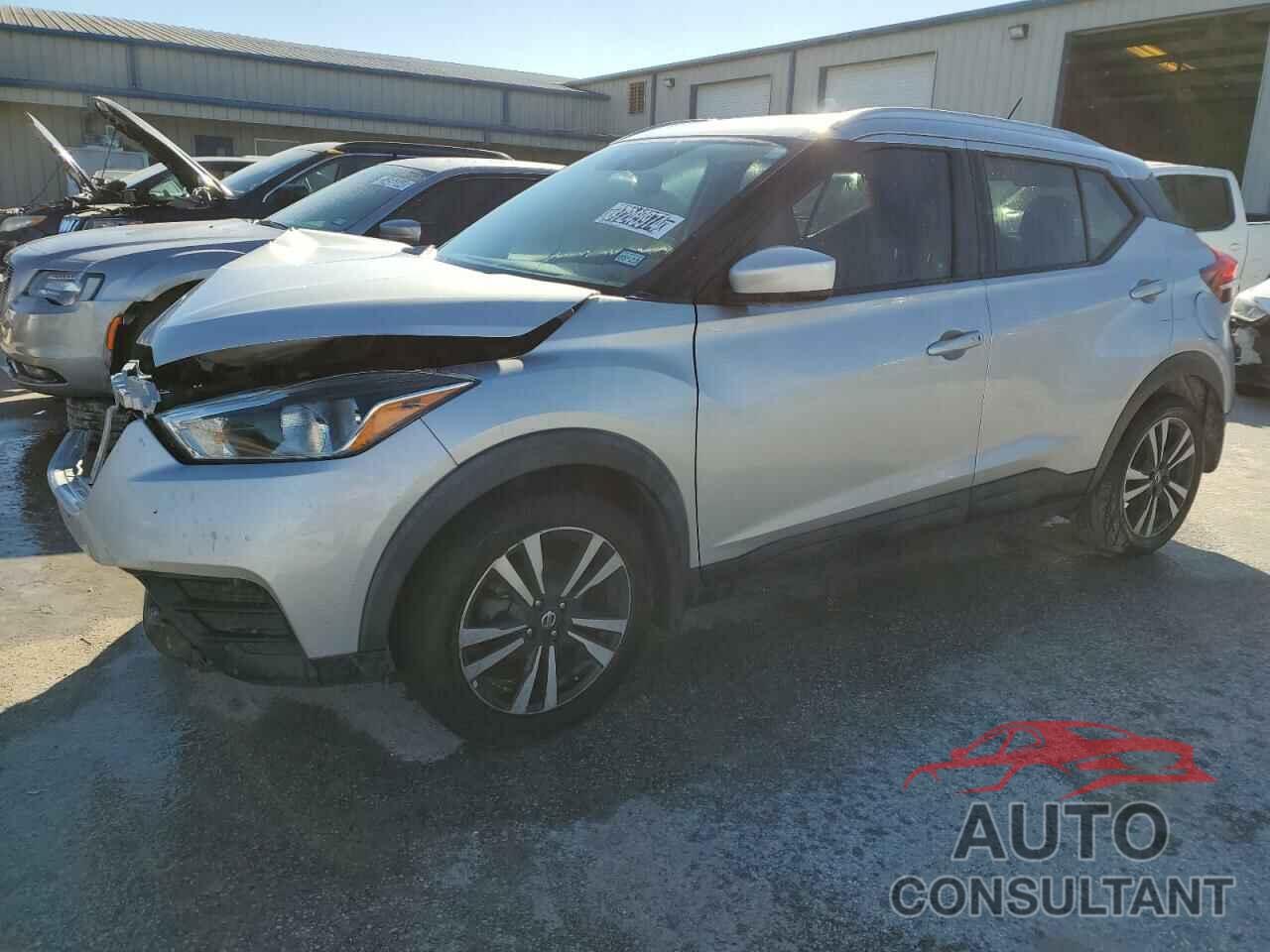 NISSAN KICKS 2018 - 3N1CP5CU8JL501651