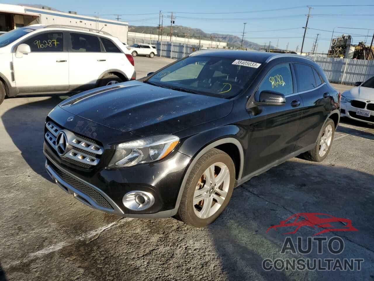 MERCEDES-BENZ GLA-CLASS 2018 - WDCTG4EB7JJ445609