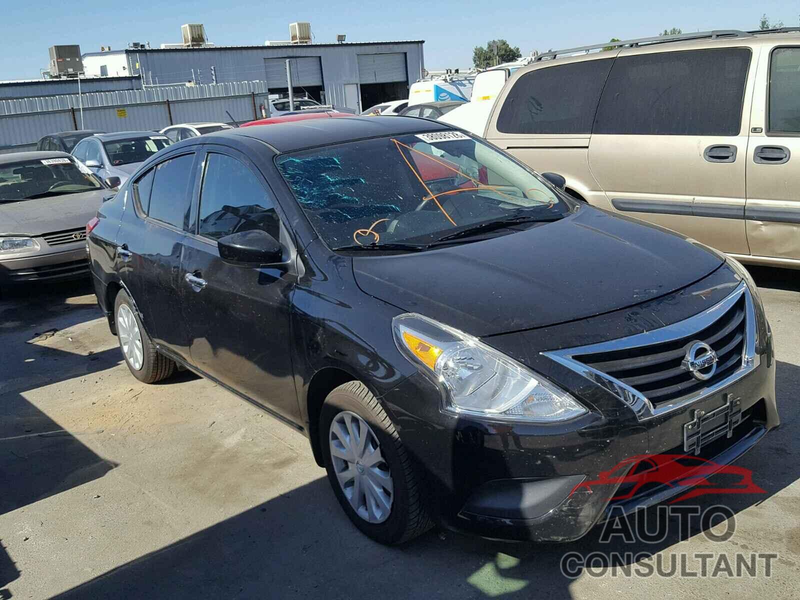 NISSAN VERSA 2015 - 3N1CN7AP1FL831833