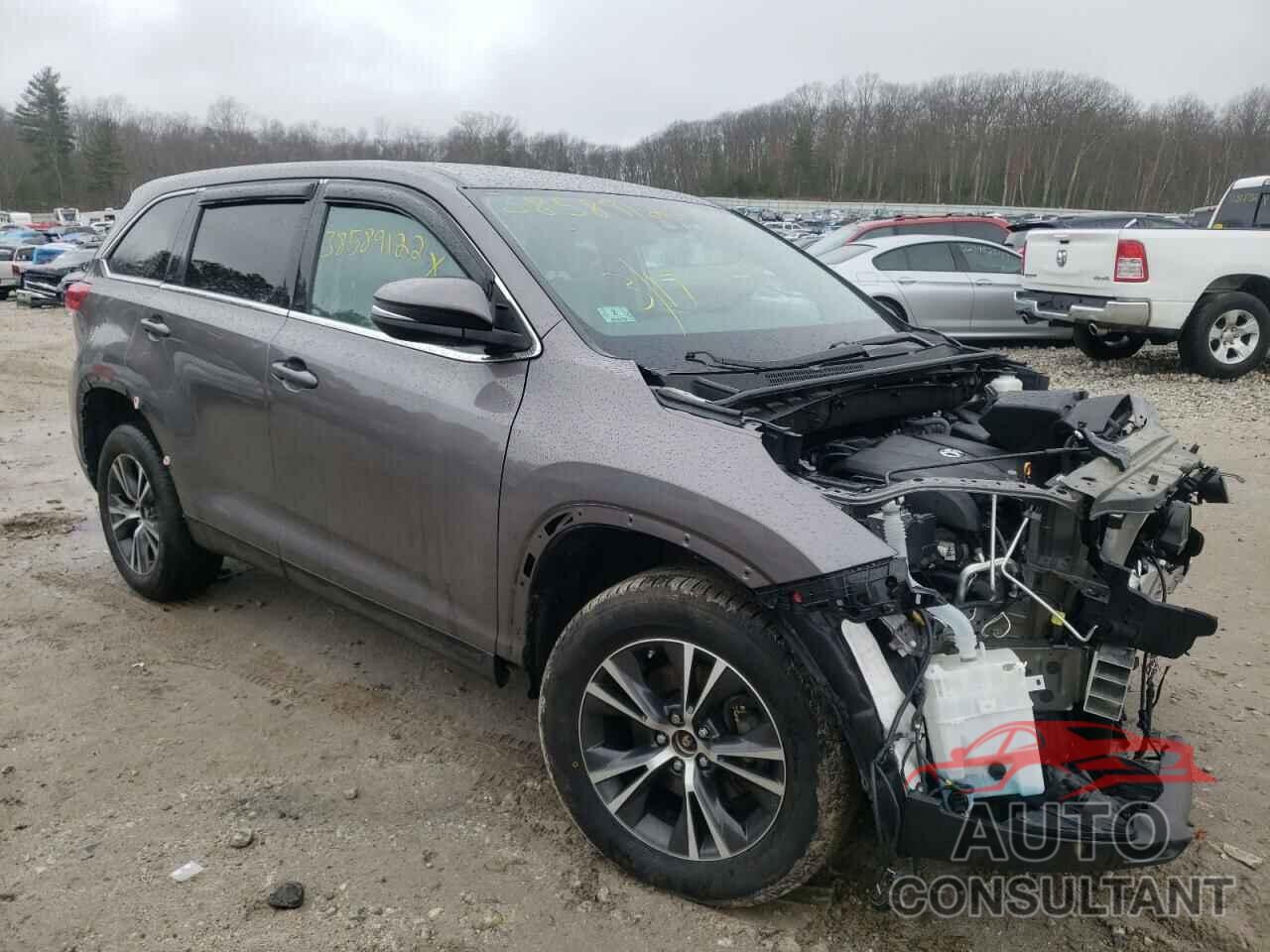 TOYOTA HIGHLANDER 2019 - 5TDBZRFH8KS742419