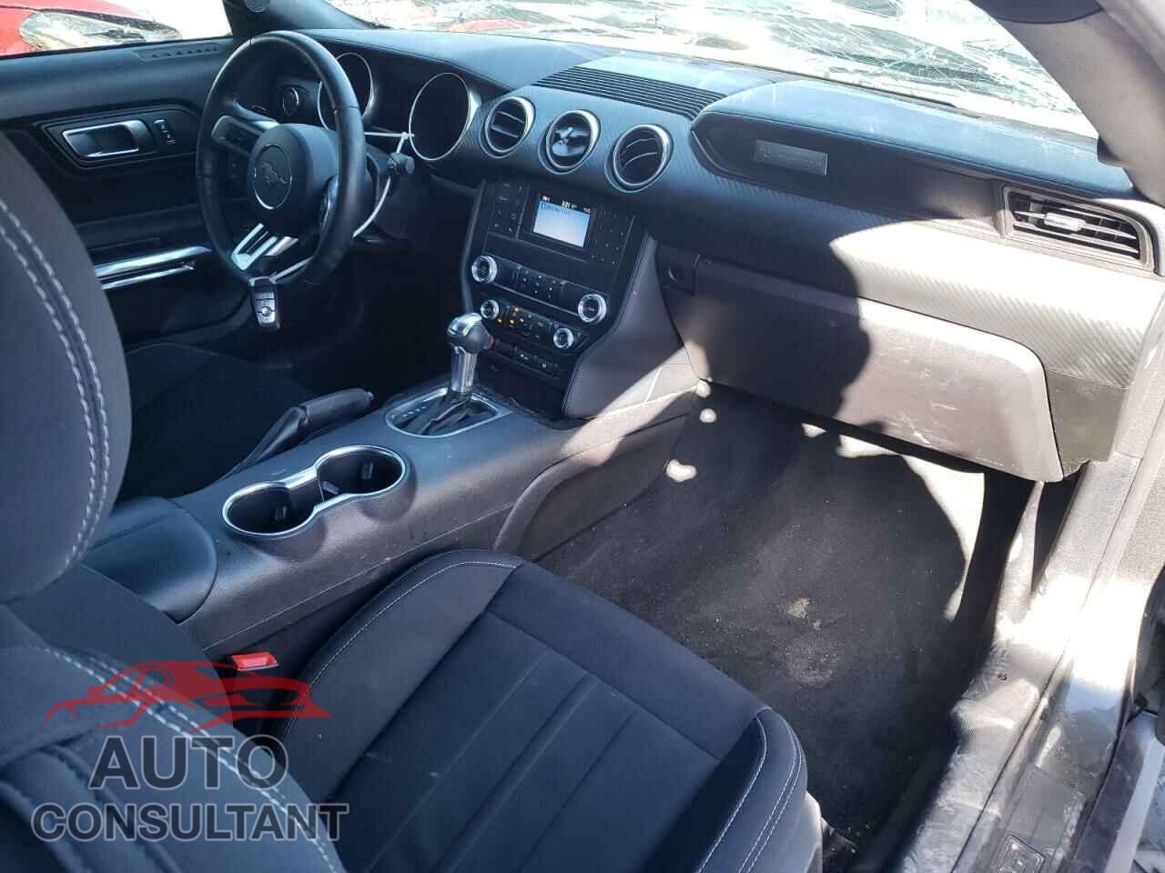 FORD MUSTANG 2019 - 1FA6P8TH5K5168721