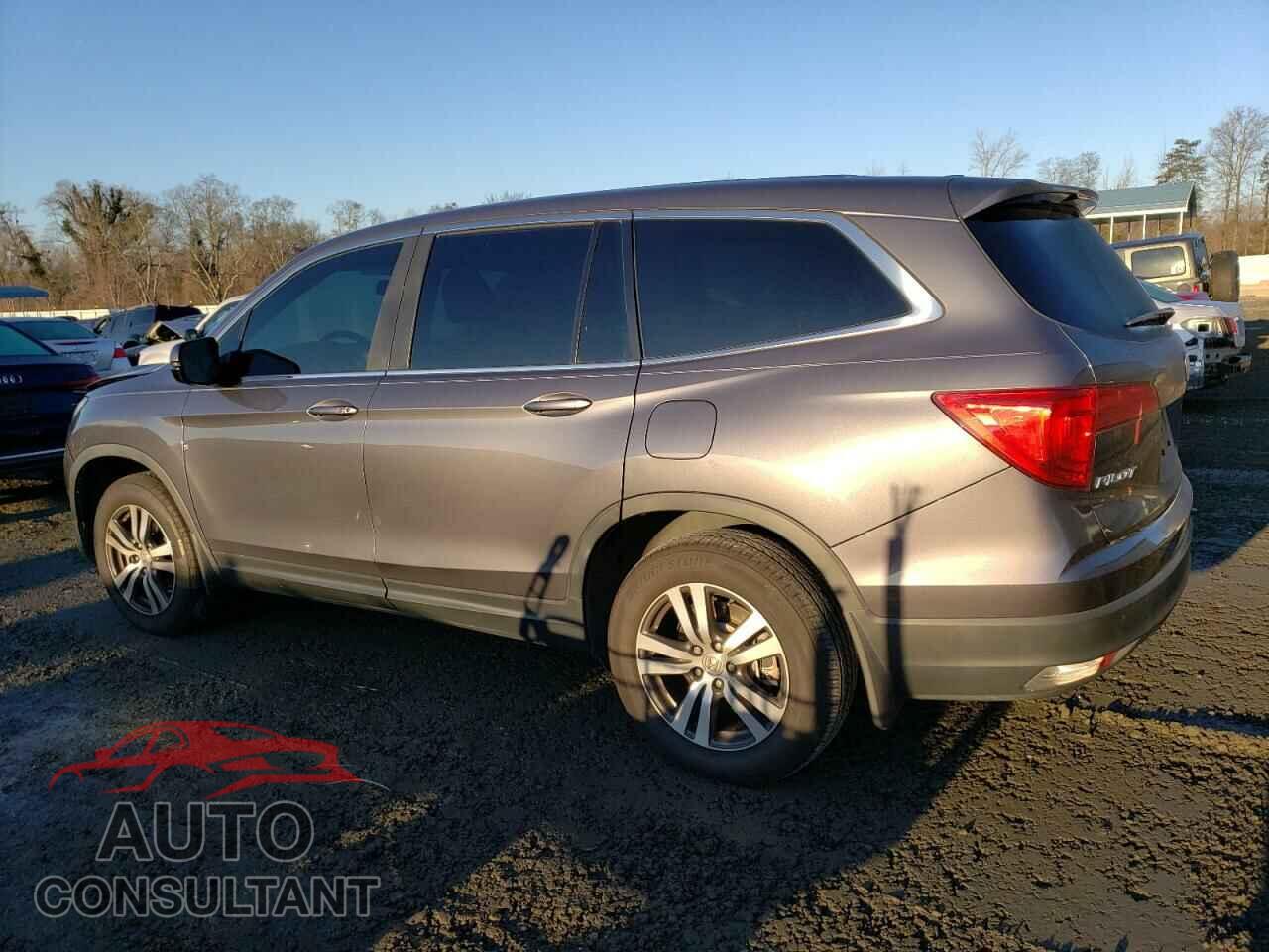 HONDA PILOT 2018 - 5FNYF5H54JB004568