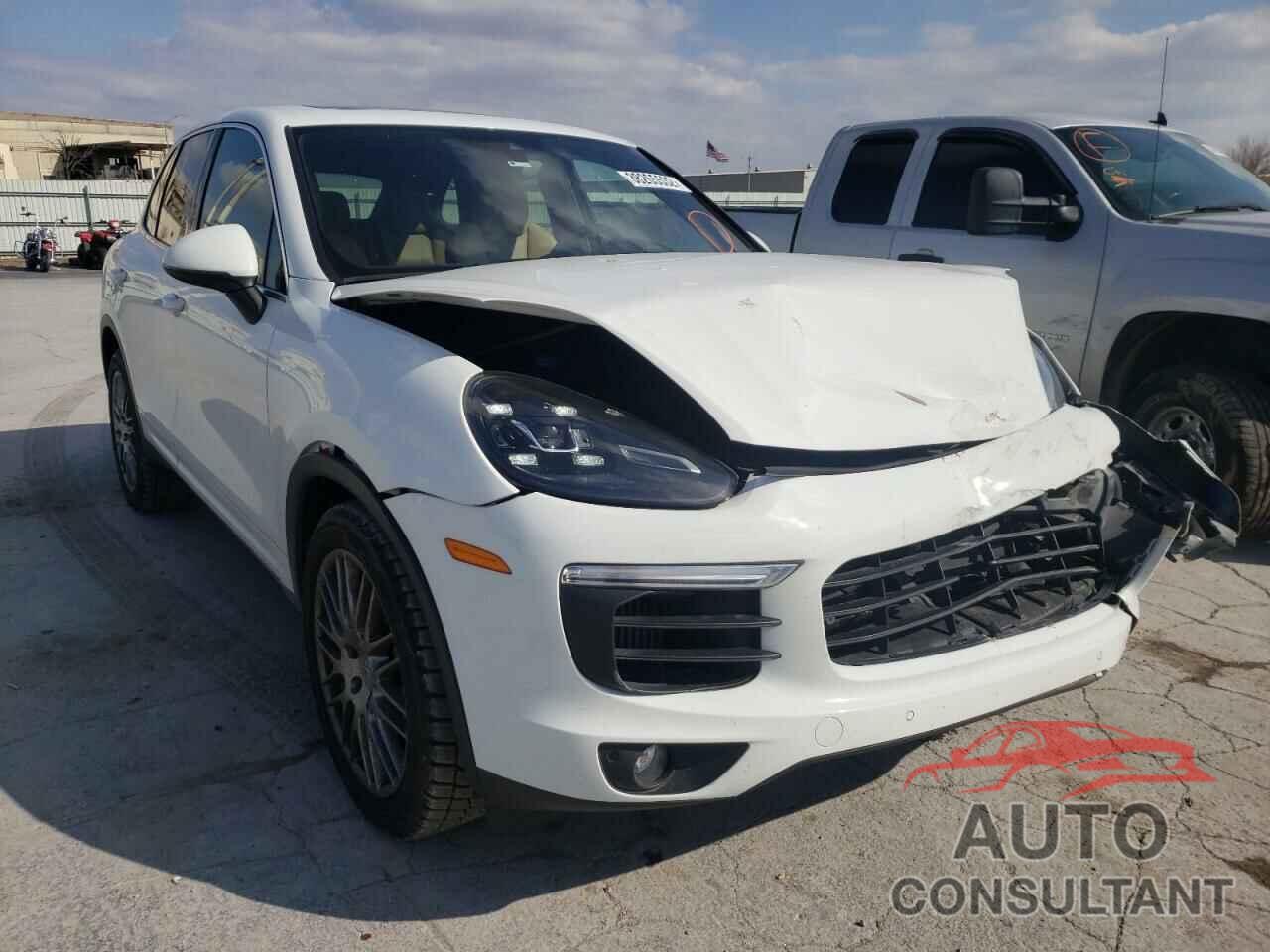 PORSCHE CAYENNE 2017 - WP1AB2A26HLA51621