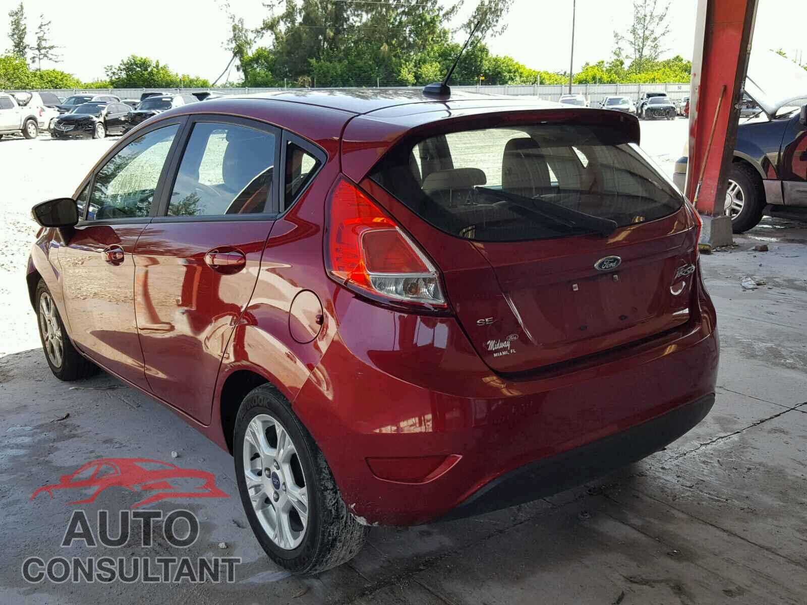 FORD FIESTA SE 2015 - 3FADP4EJ3FM202820