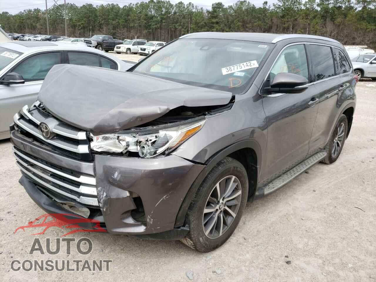 TOYOTA HIGHLANDER 2017 - 5TDKZRFH4HS213946