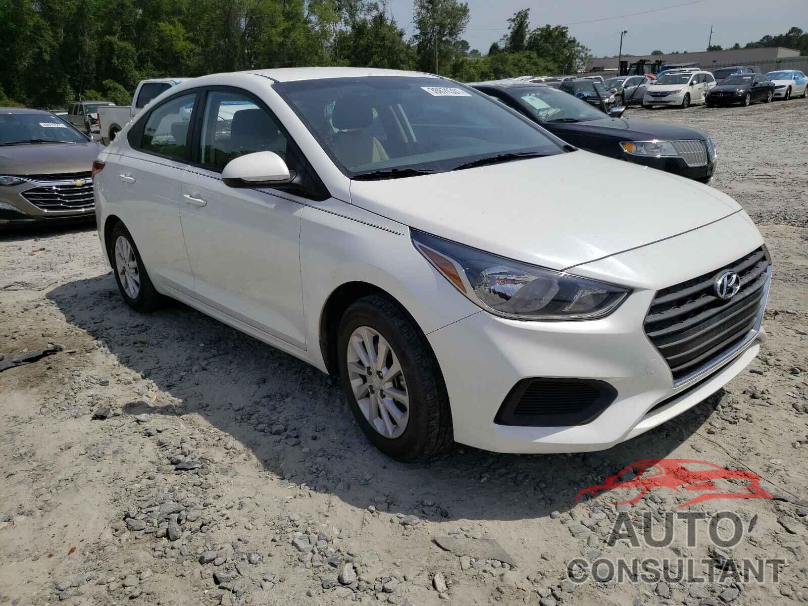 HYUNDAI ACCENT 2018 - 3KPC24A35JE033852