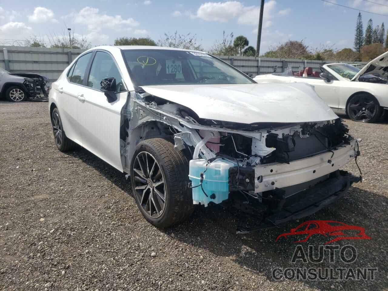 TOYOTA CAMRY 2021 - 4T1G11AK7MU475009
