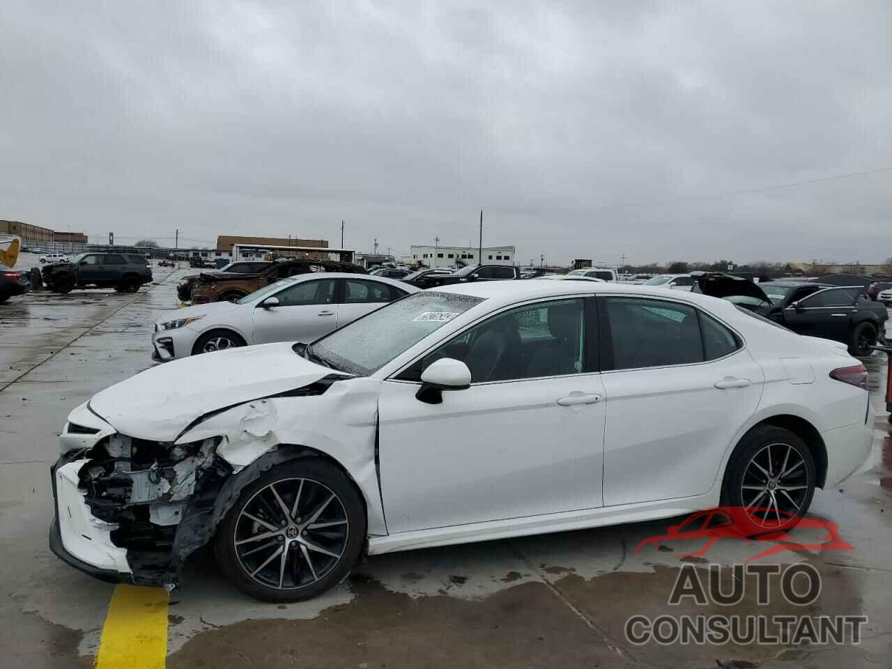TOYOTA CAMRY 2021 - 4T1G11AK2MU584963