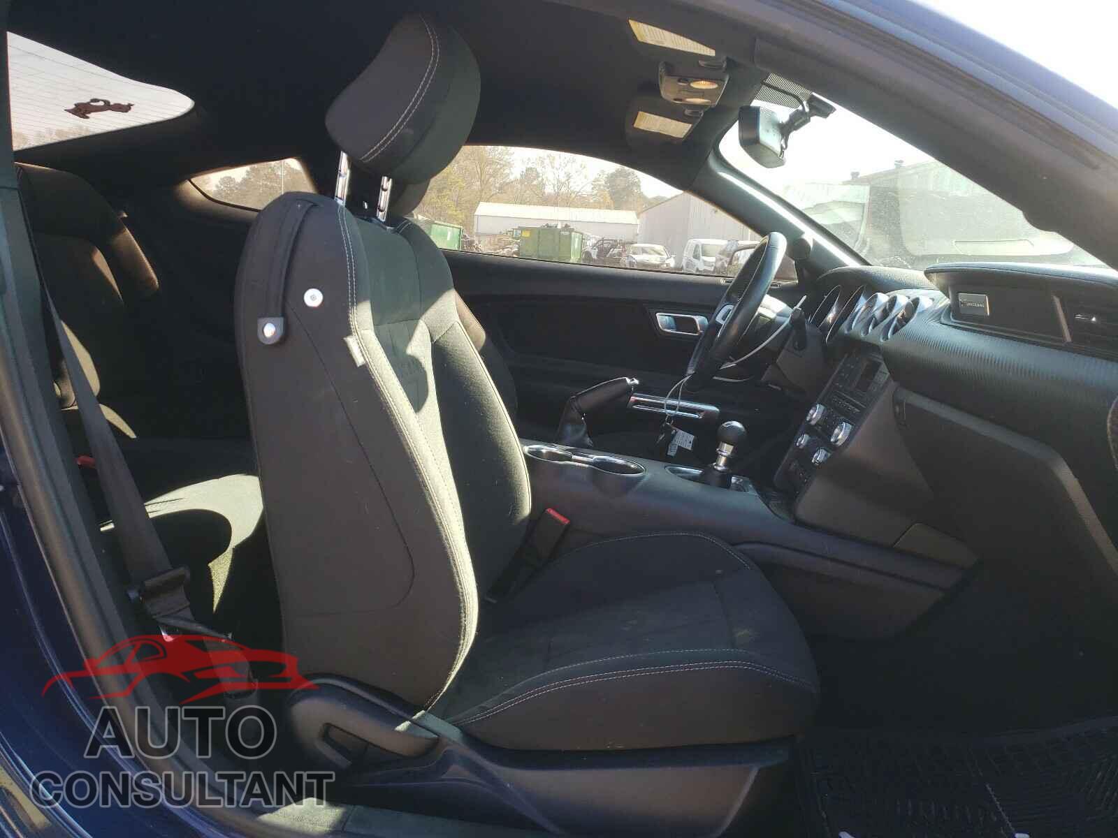 FORD MUSTANG 2018 - 1FA6P8TH8J5113890