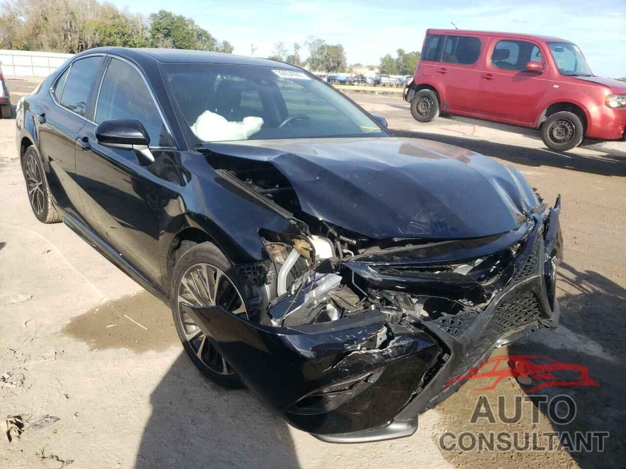 TOYOTA CAMRY 2018 - 4T1B11HKXJU159051