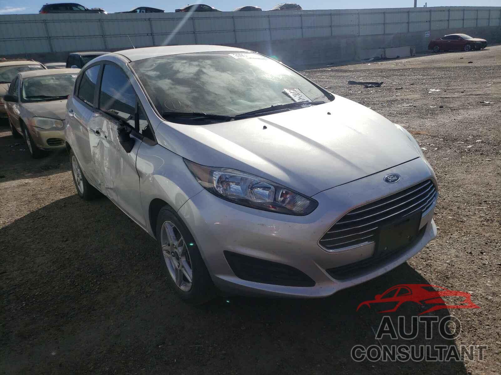 FORD FIESTA 2018 - 3FADP4EJ4JM120071